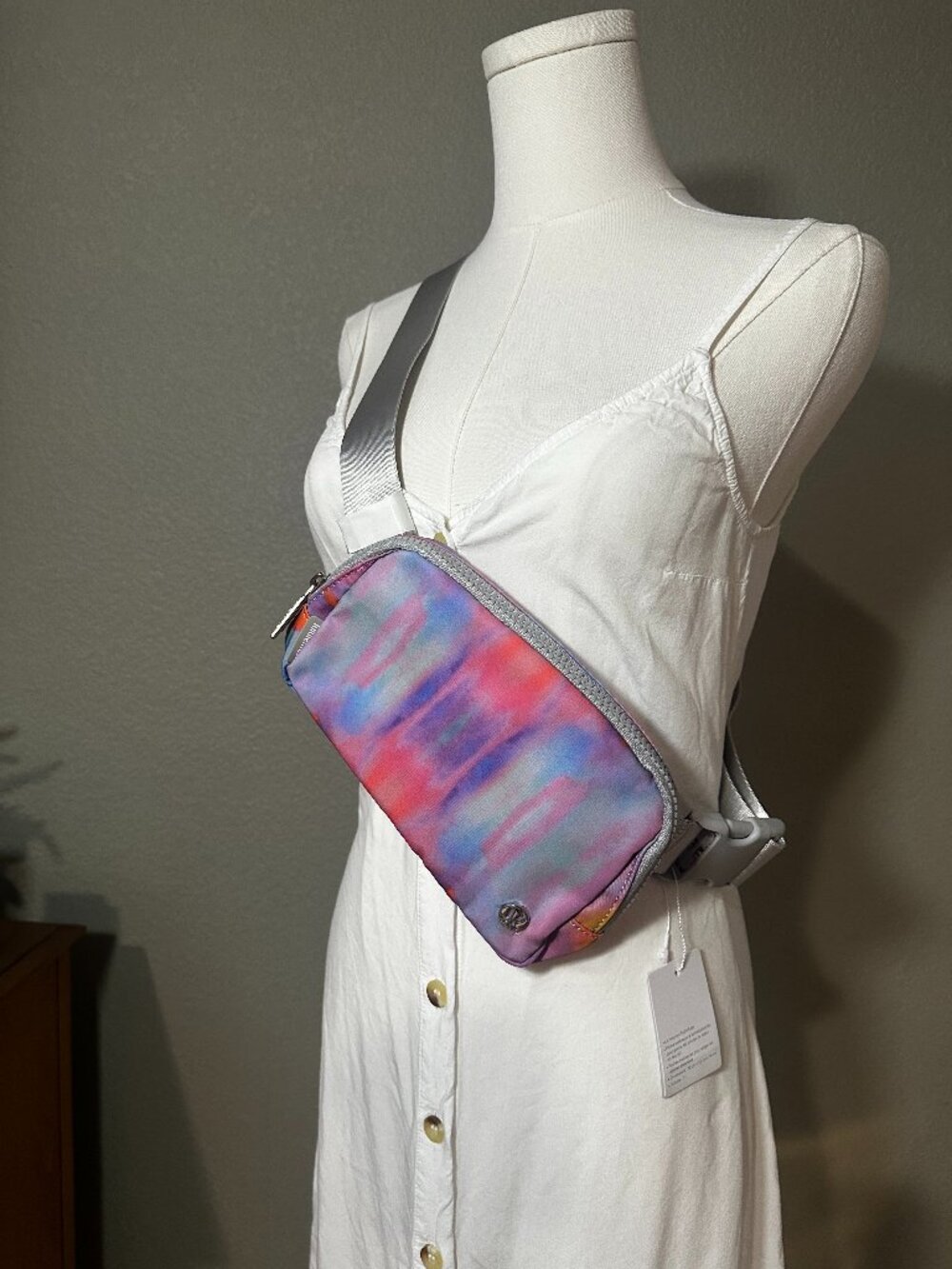 Lululemon everywhere belt bag